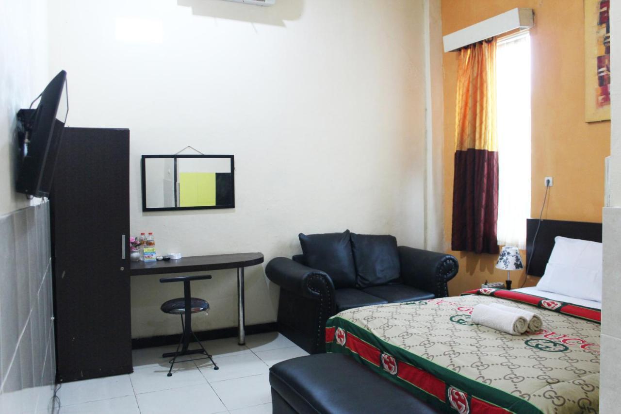 Olive Guest House Bumi Mas Raya Banjarmasin (South Kalimantan) Exterior foto