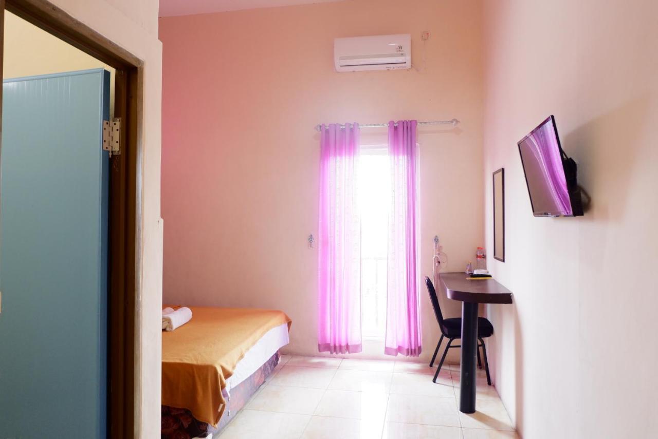 Olive Guest House Bumi Mas Raya Banjarmasin (South Kalimantan) Exterior foto